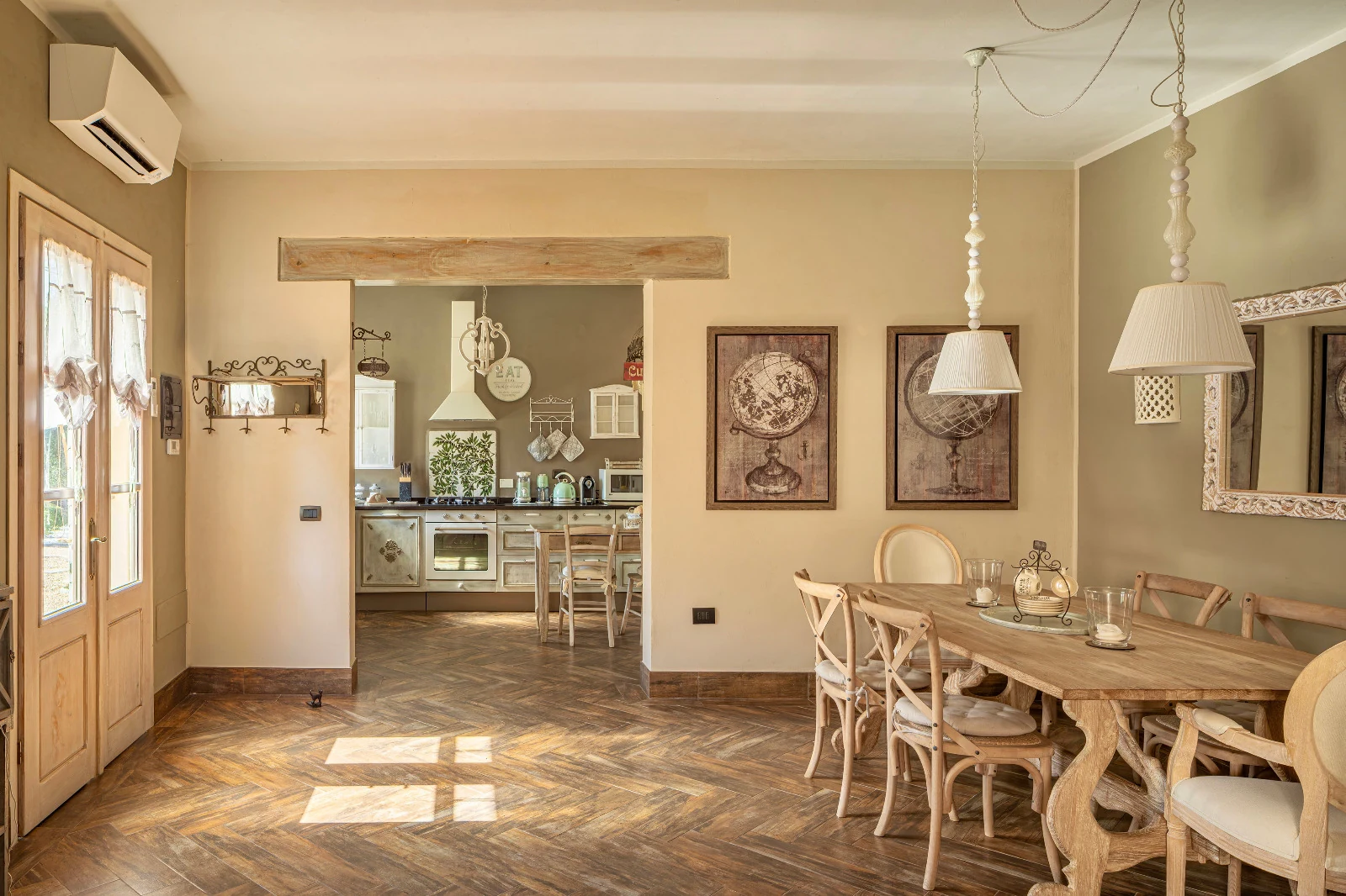 Cucina e zona pranzo Casale Ulivi Luxury